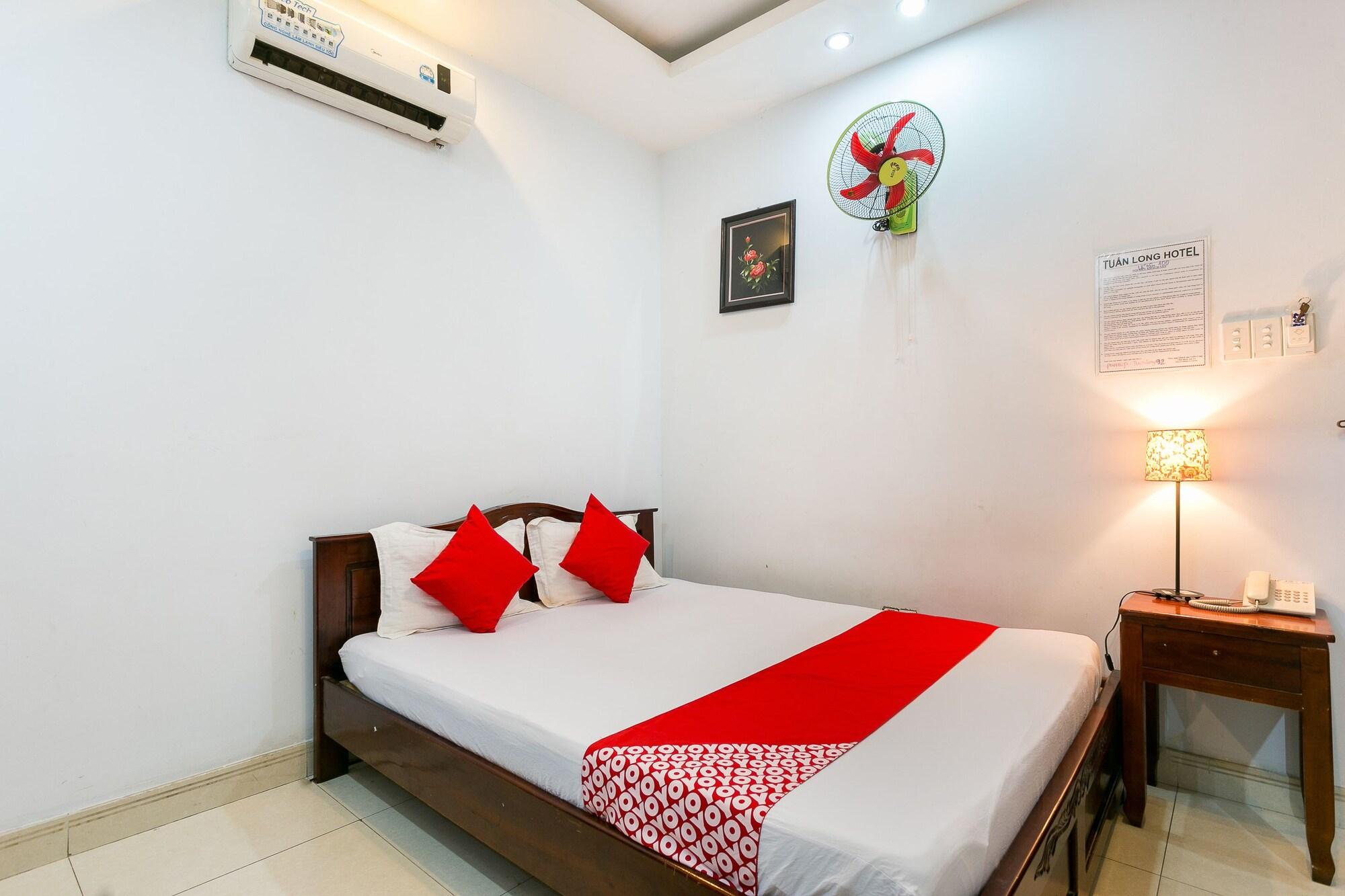 Oyo 130 Tuan Long Hotel Hô Chi Minh-Ville Extérieur photo