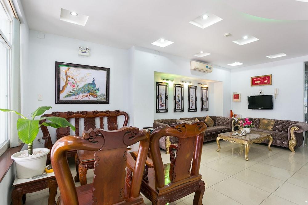 Oyo 130 Tuan Long Hotel Hô Chi Minh-Ville Extérieur photo