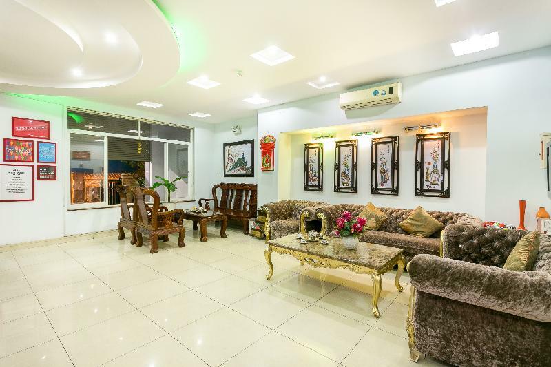 Oyo 130 Tuan Long Hotel Hô Chi Minh-Ville Extérieur photo