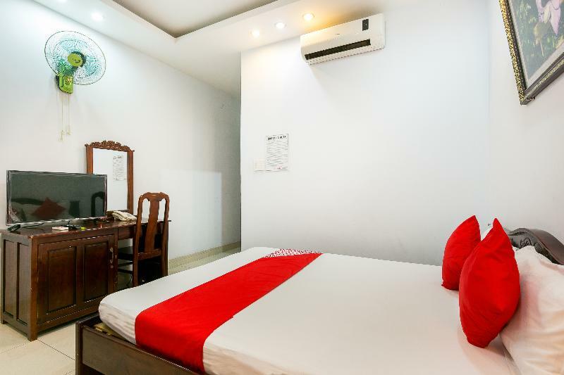 Oyo 130 Tuan Long Hotel Hô Chi Minh-Ville Extérieur photo